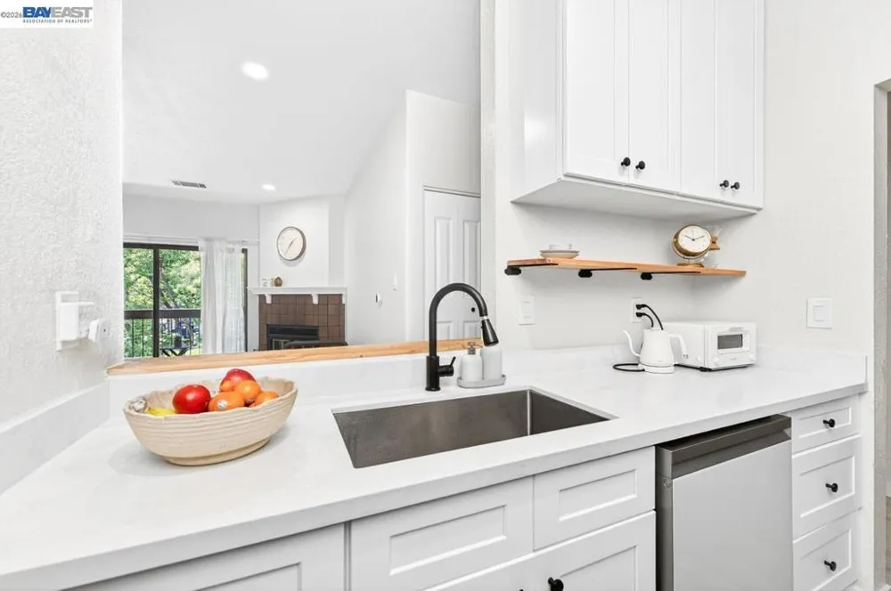 39931 Cedar Blvd #309 Newark, CA 94560