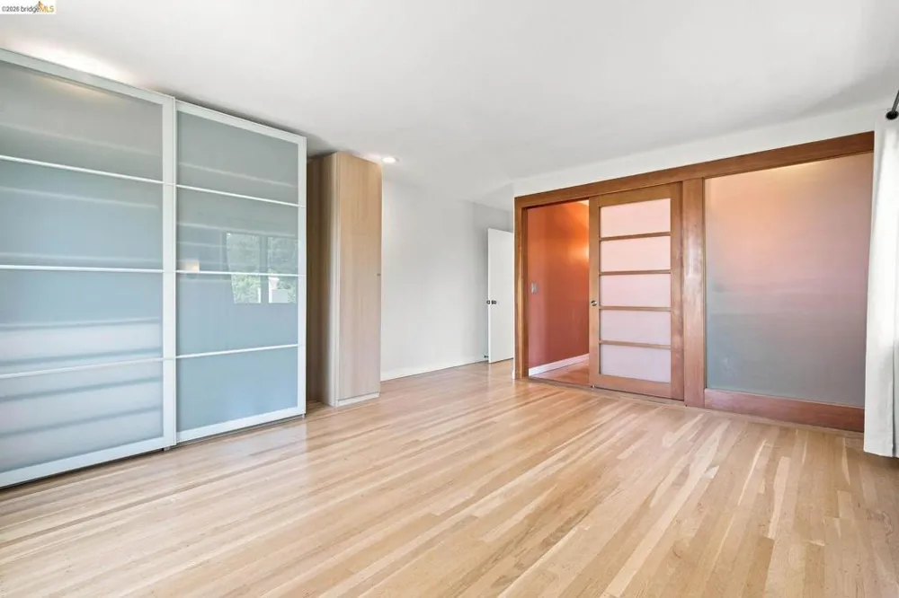 26 Dudley Ct Piedmont, CA 94611