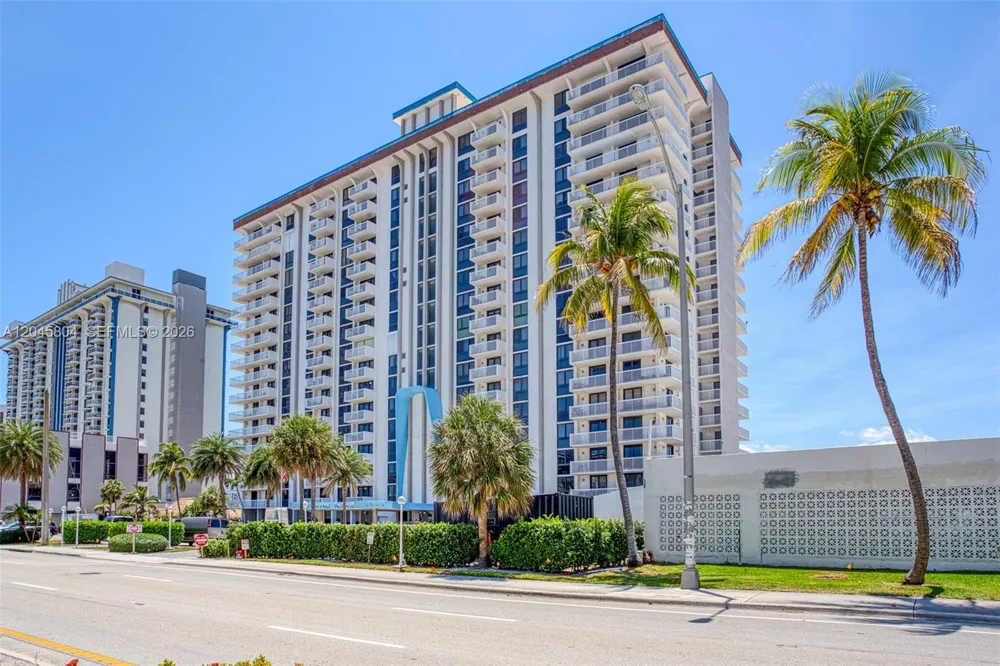1500 S Ocean Dr #PHE Hollywood, FL 33019
