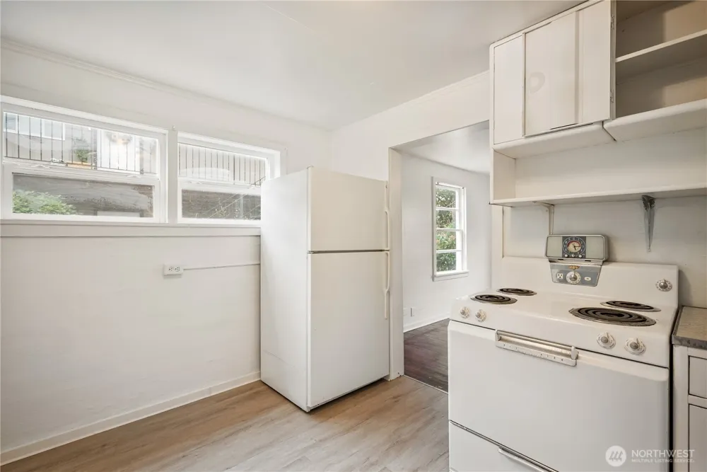 1158 10th Avenue Longview, WA 98632