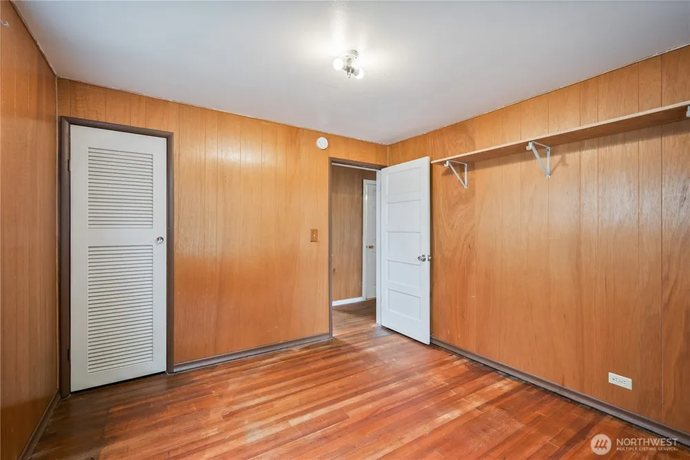 1158 10th Avenue Longview, WA 98632