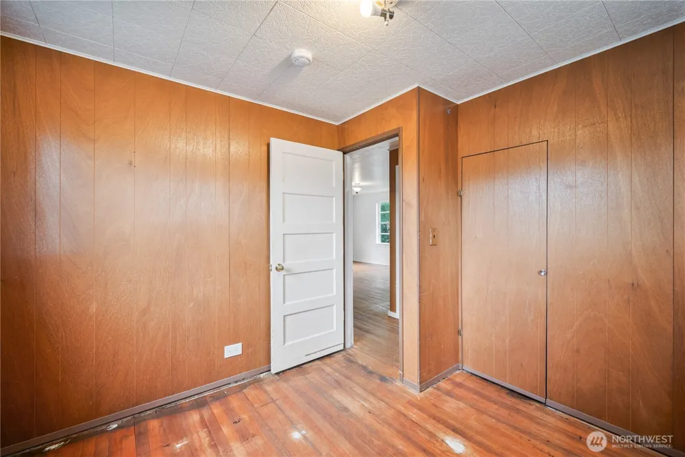 1158 10th Avenue Longview, WA 98632