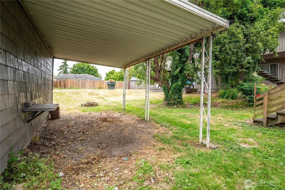 1158 10th Avenue Longview, WA 98632