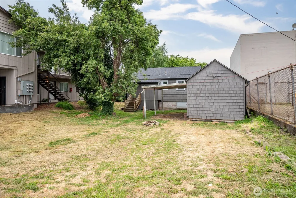 1158 10th Avenue Longview, WA 98632