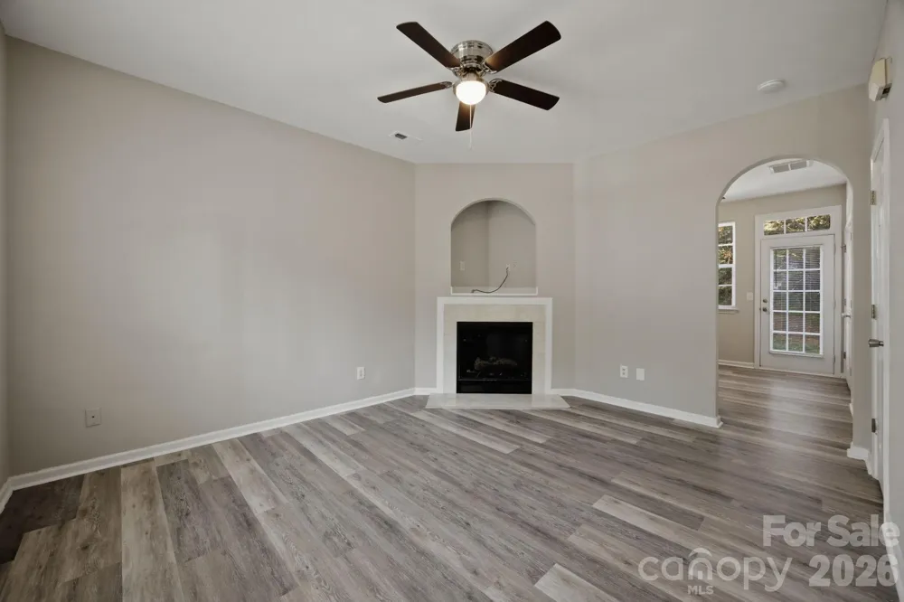6123 Dane Drive Dallas, NC 28034