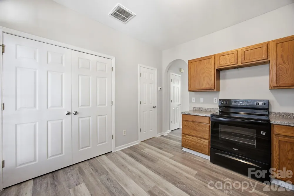 6123 Dane Drive Dallas, NC 28034