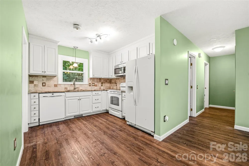 27 Unity Court Etowah, NC 28729