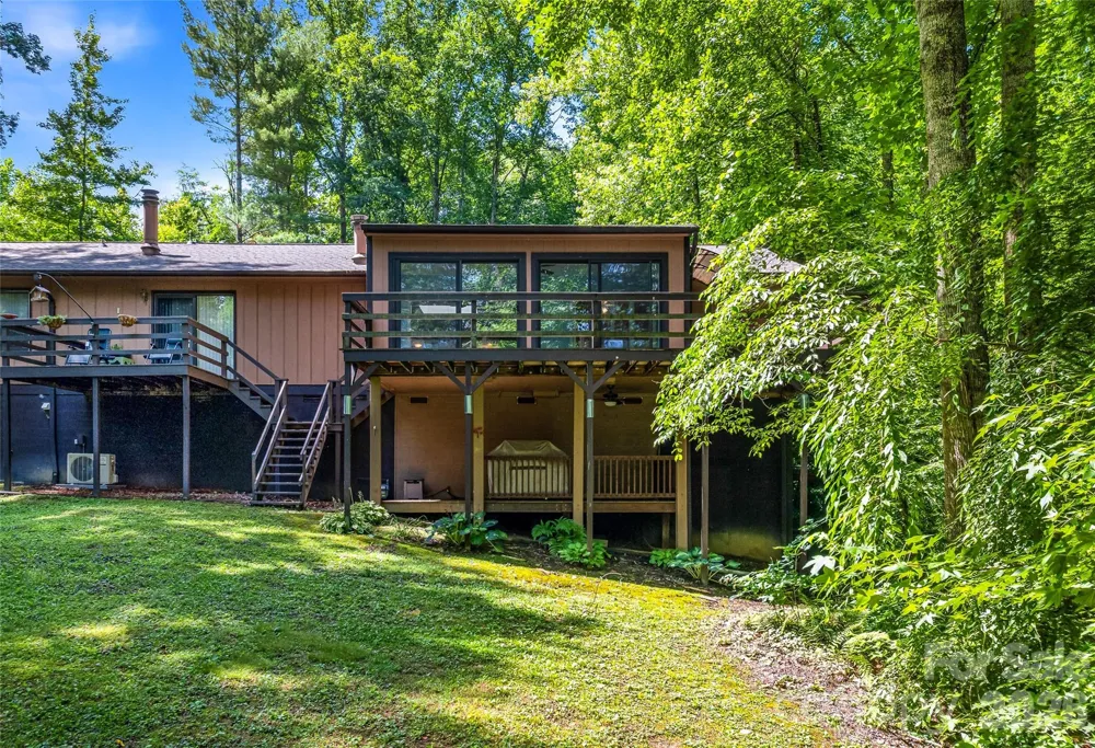 27 Unity Court Etowah, NC 28729