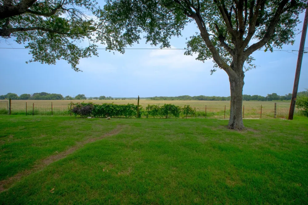 812 Crestline Drive Mexia, TX 76667