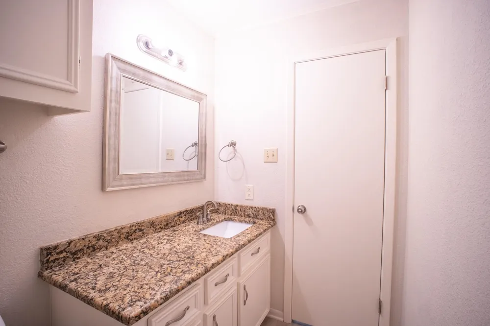 812 Crestline Drive Mexia, TX 76667