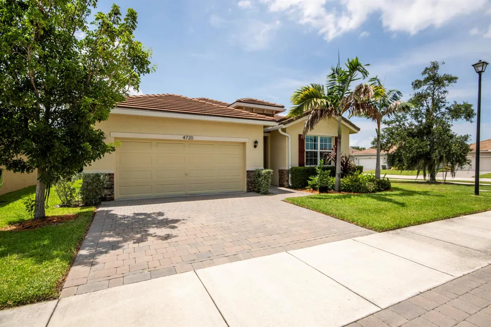 4720 NW Exchange Avenue Jensen Beach, FL 34957