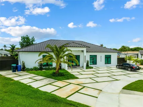 9630 SW 10th Ter