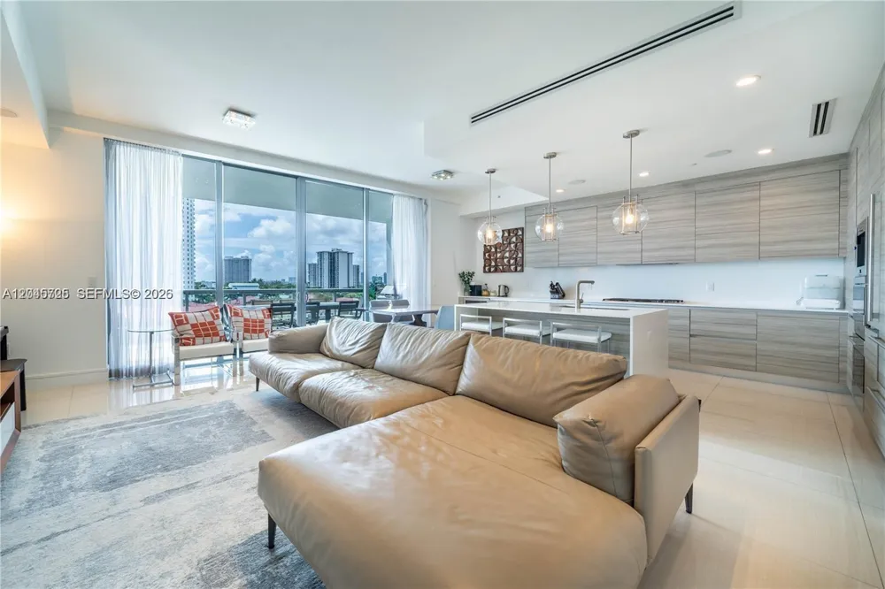 3250 NE 188th St #606 Aventura, FL 33180