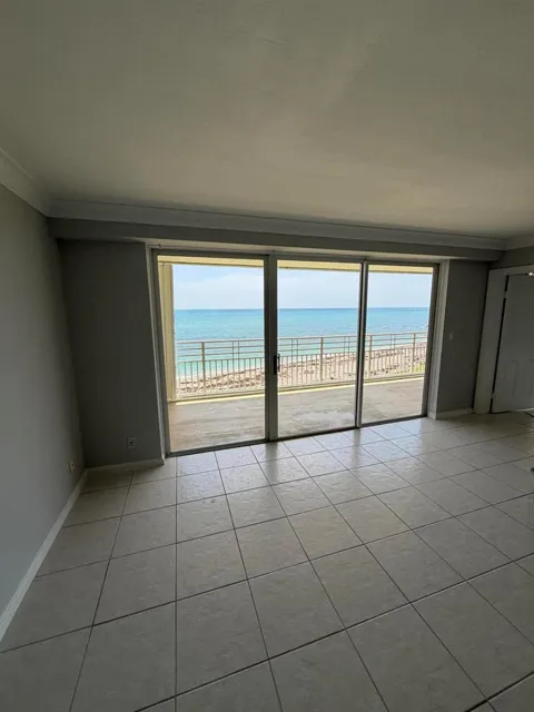 350 S Beach Road #403
