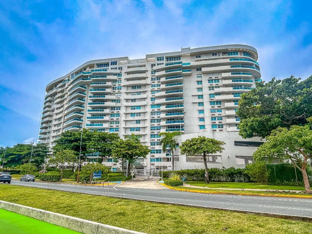 550 AVENIDA CONSTITUCION #810 San Juan, PR 00901