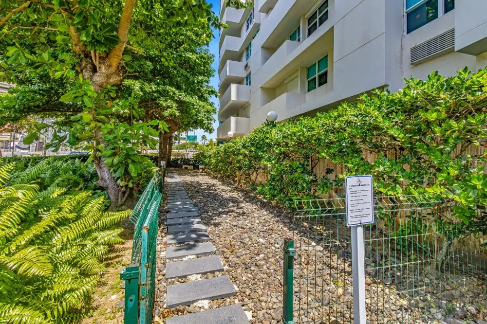 550 AVENIDA CONSTITUCION #810 San Juan, PR 00901