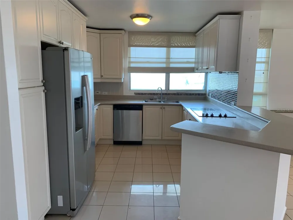 550 AVENIDA CONSTITUCION #810 San Juan, PR 00901