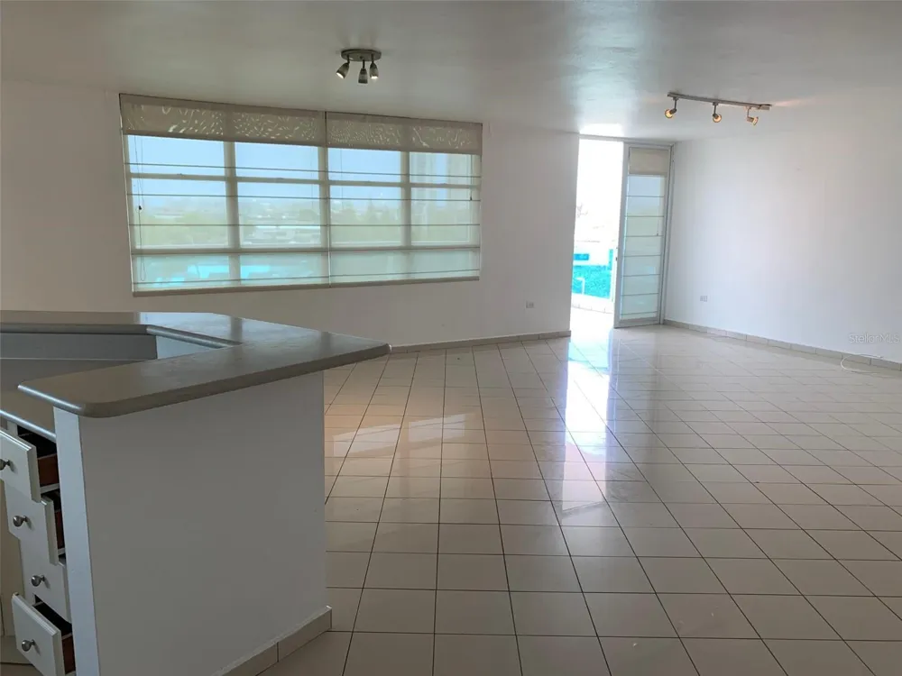 550 AVENIDA CONSTITUCION #810 San Juan, PR 00901