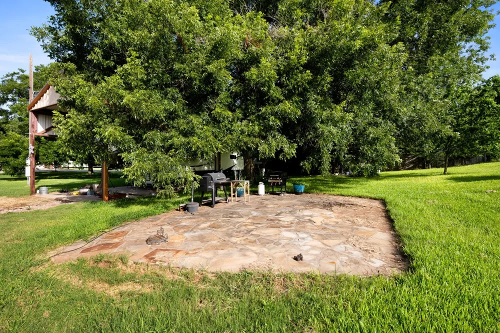 800 River View Road Millsap, TX 76066
