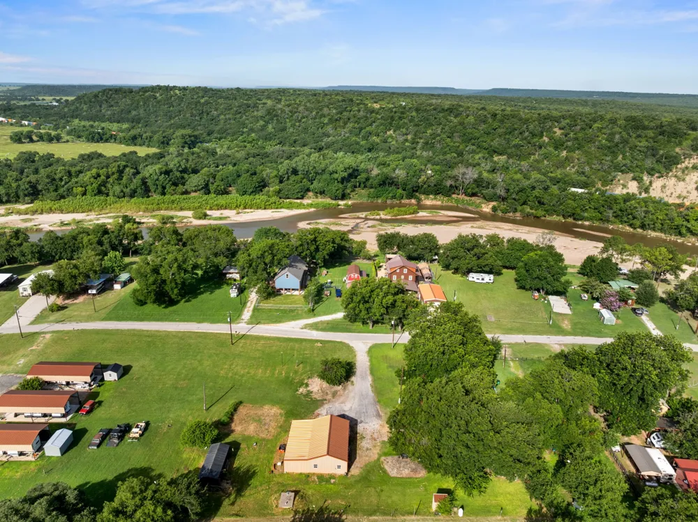 800 River View Road Millsap, TX 76066