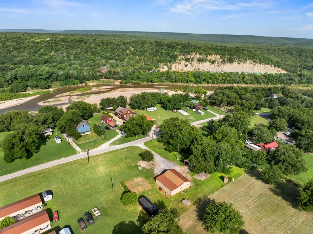 800 River View Road Millsap, TX 76066