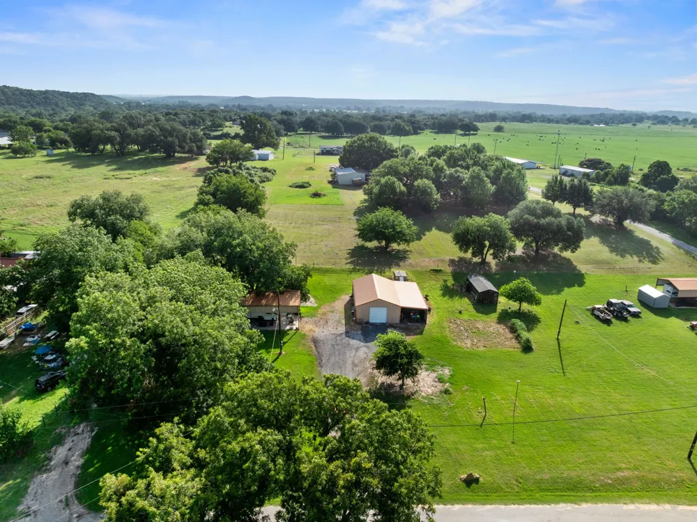 800 River View Road Millsap, TX 76066
