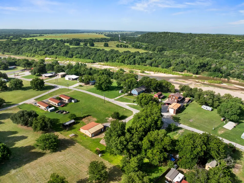 800 River View Road Millsap, TX 76066
