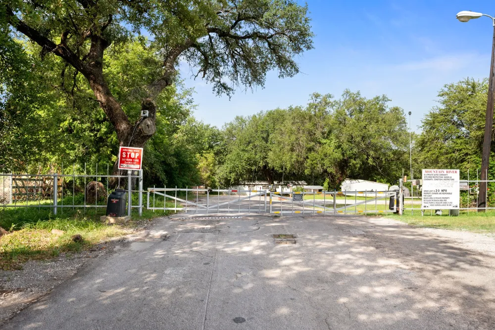 800 River View Road Millsap, TX 76066