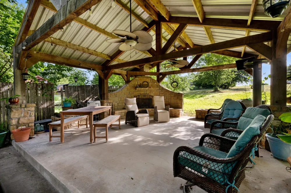 800 River View Road Millsap, TX 76066