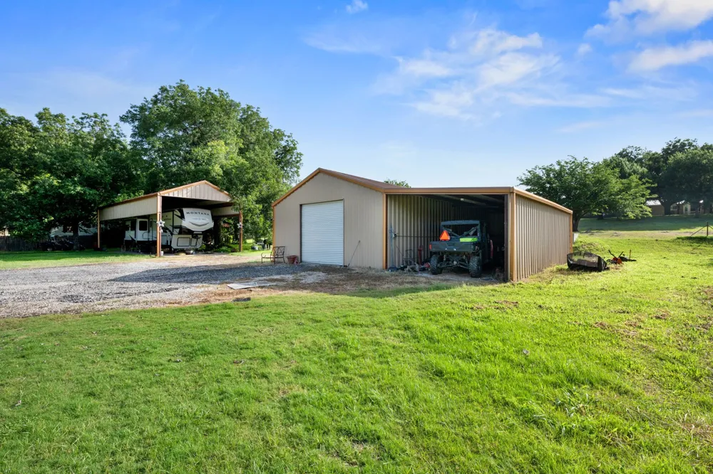 800 River View Road Millsap, TX 76066