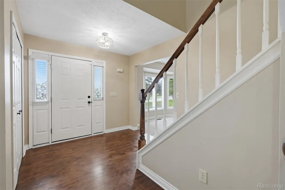 5336 Urbana Drive Genoa Township, MI 48116