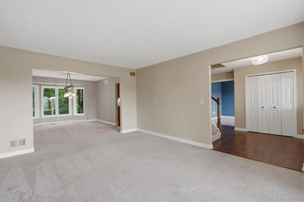 5336 Urbana Drive Genoa Township, MI 48116