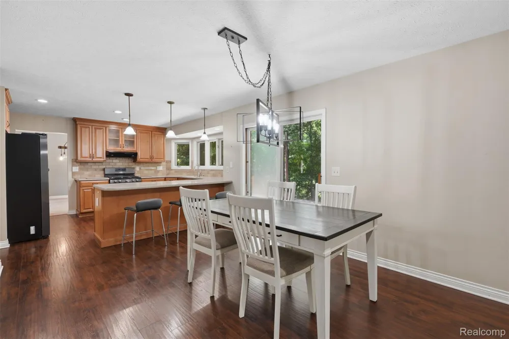 5336 Urbana Drive Genoa Township, MI 48116