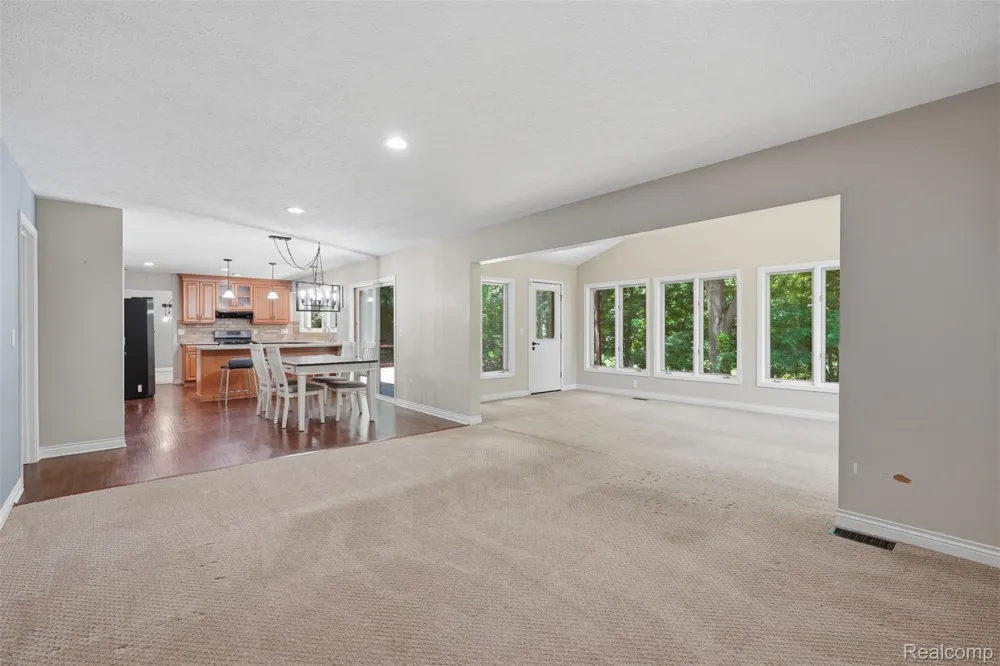 5336 Urbana Drive Genoa Township, MI 48116