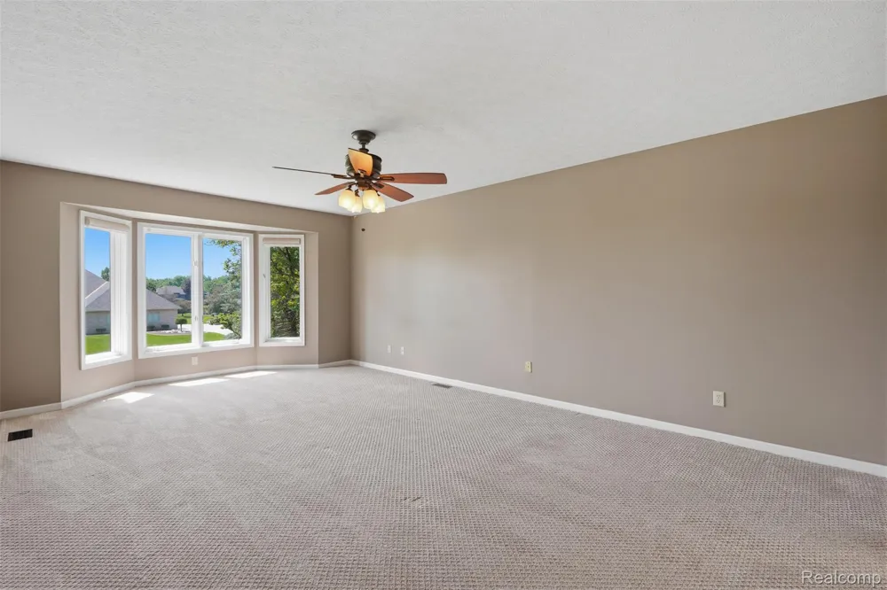 5336 Urbana Drive Genoa Township, MI 48116