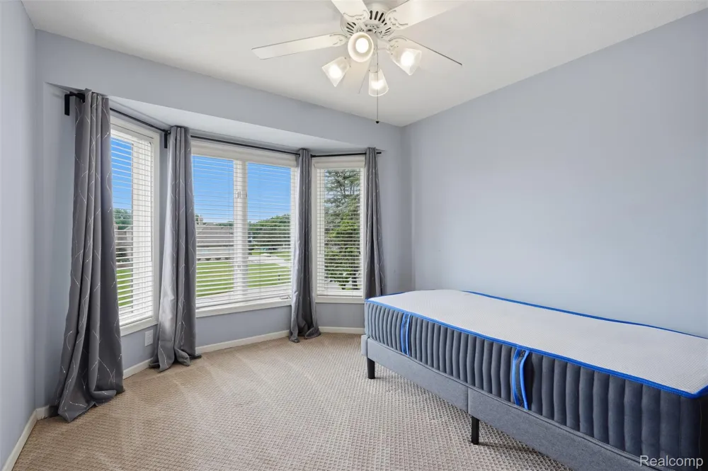 5336 Urbana Drive Genoa Township, MI 48116