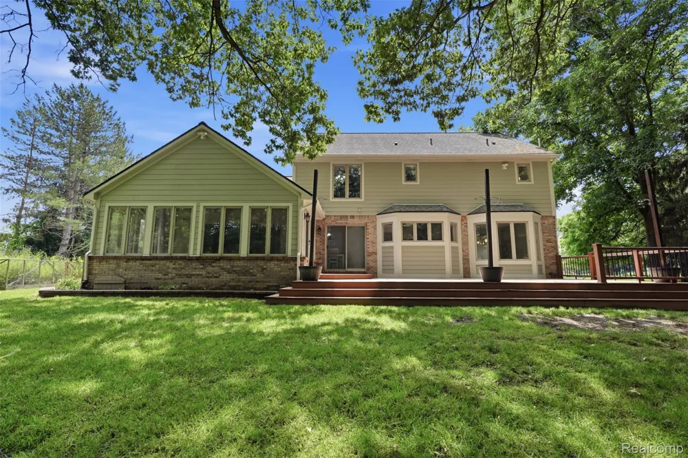 5336 Urbana Drive Genoa Township, MI 48116