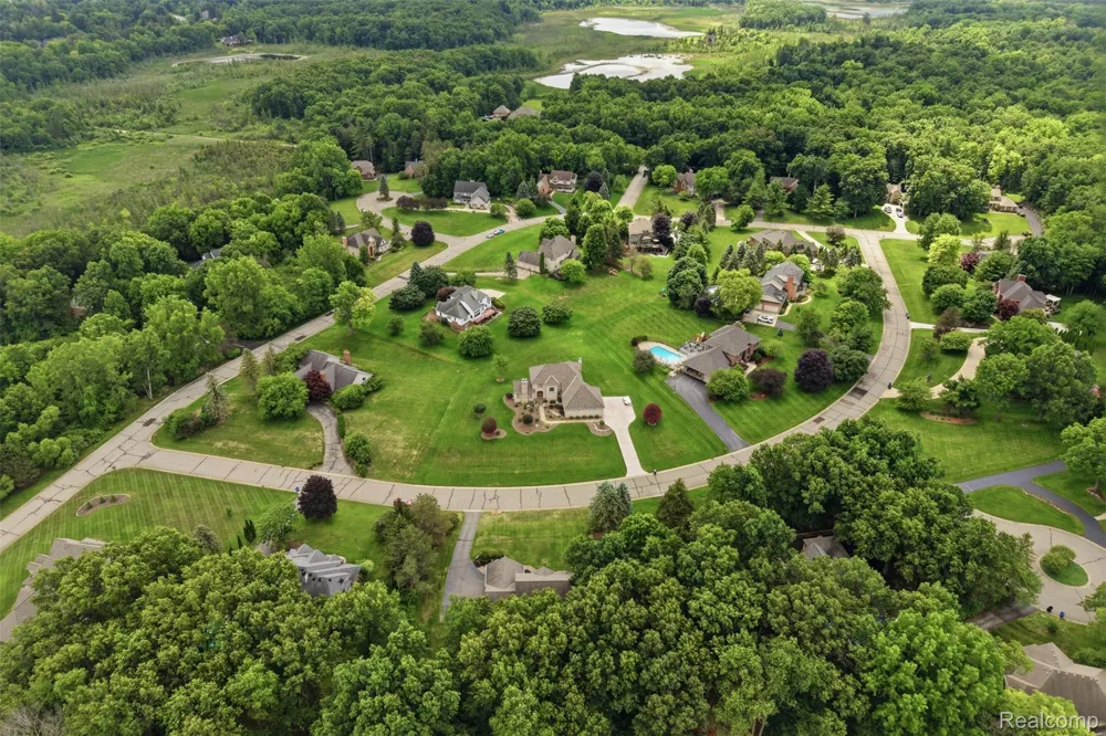 5336 Urbana Drive Genoa Township, MI 48116