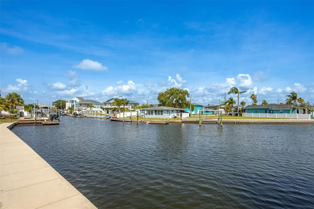6520 LOUISE COURT Hudson, FL 34667