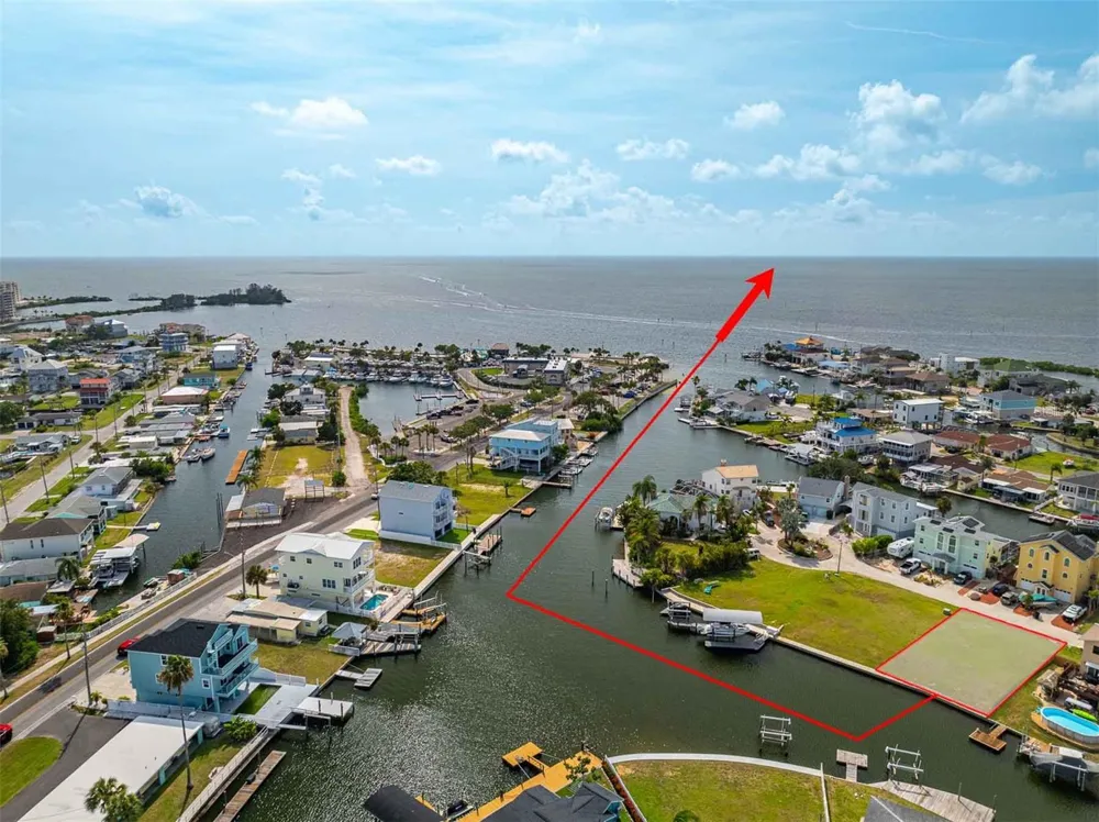 6520 LOUISE COURT Hudson, FL 34667