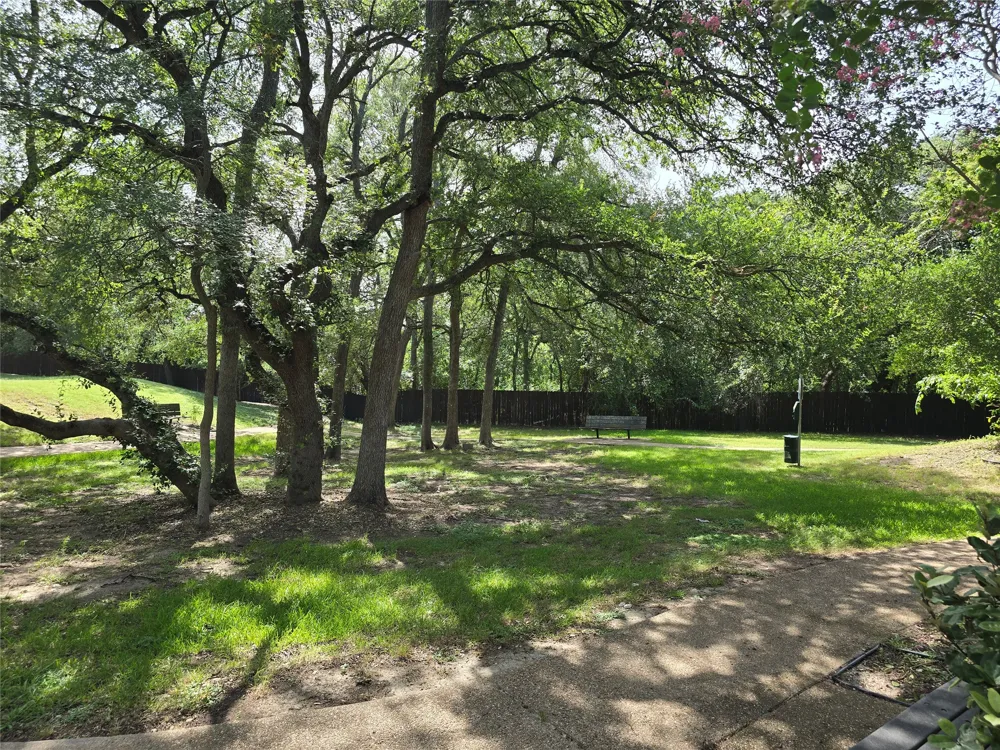 1015 Yager Lane #184 Austin, TX 78753