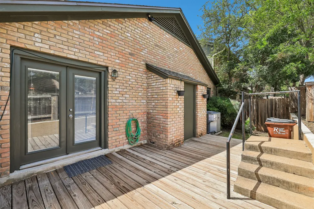 1015 Yager Lane #184 Austin, TX 78753