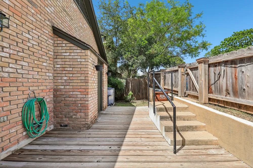 1015 Yager Lane #184 Austin, TX 78753