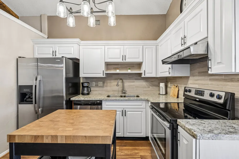 1015 Yager Lane #184 Austin, TX 78753