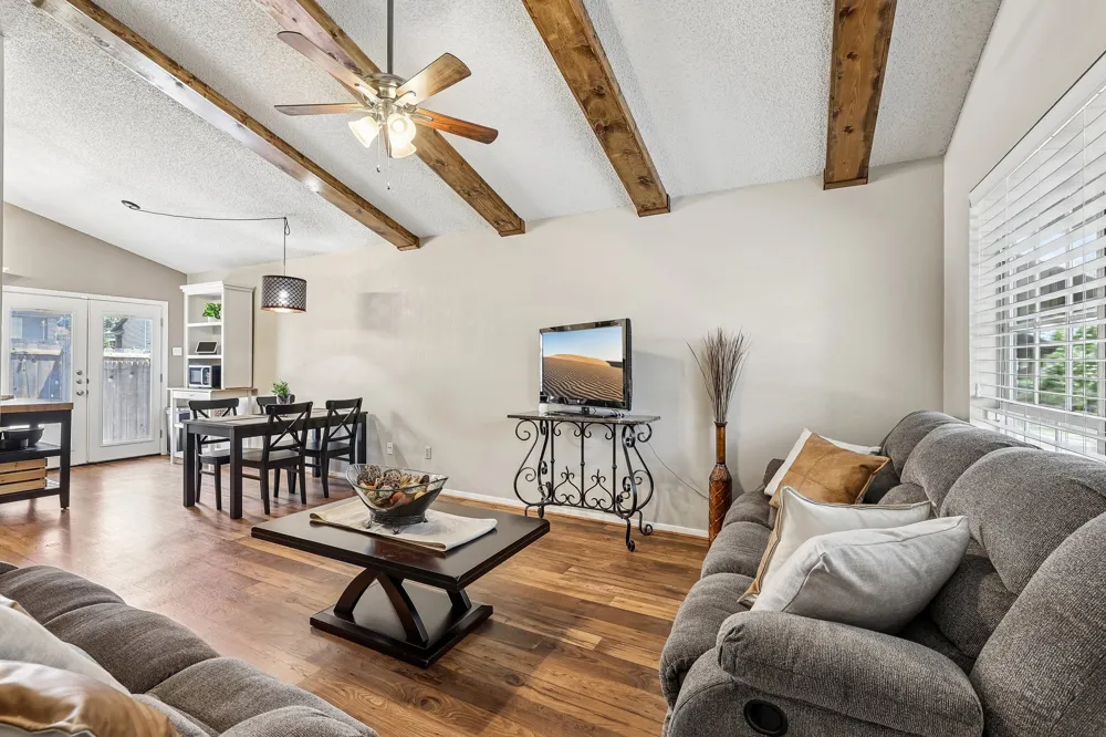 1015 Yager Lane #184 Austin, TX 78753