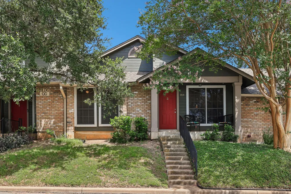 1015 Yager Lane #184 Austin, TX 78753