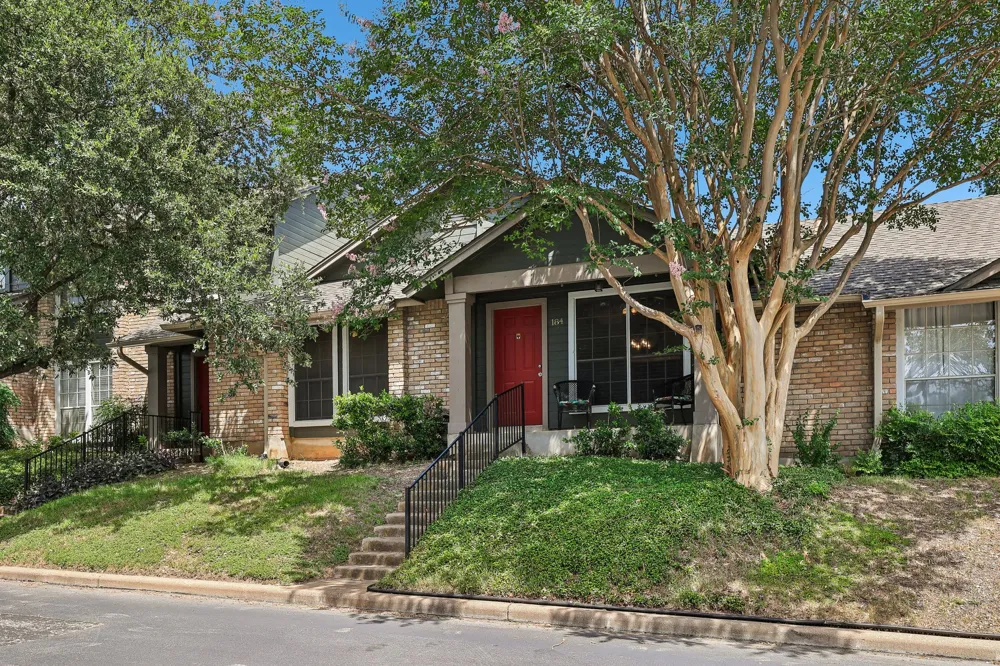 1015 Yager Lane #184 Austin, TX 78753