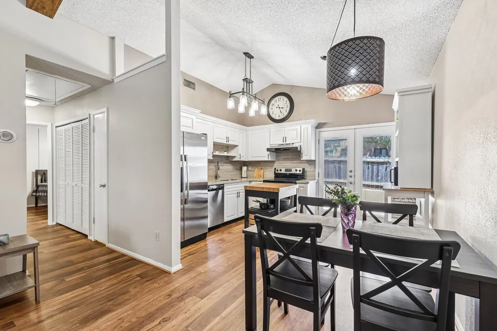 1015 Yager Lane #184 Austin, TX 78753