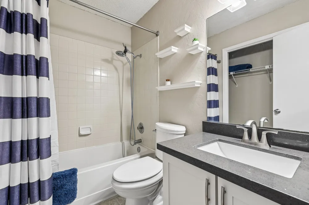 1015 Yager Lane #184 Austin, TX 78753