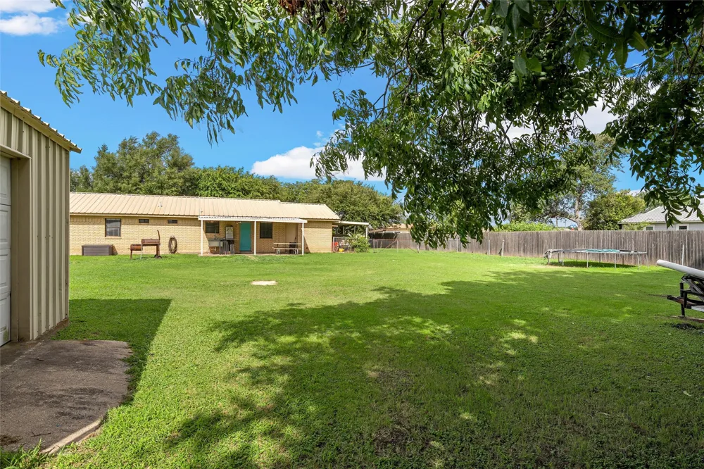 1002 Caron Street Robinson, TX 76706